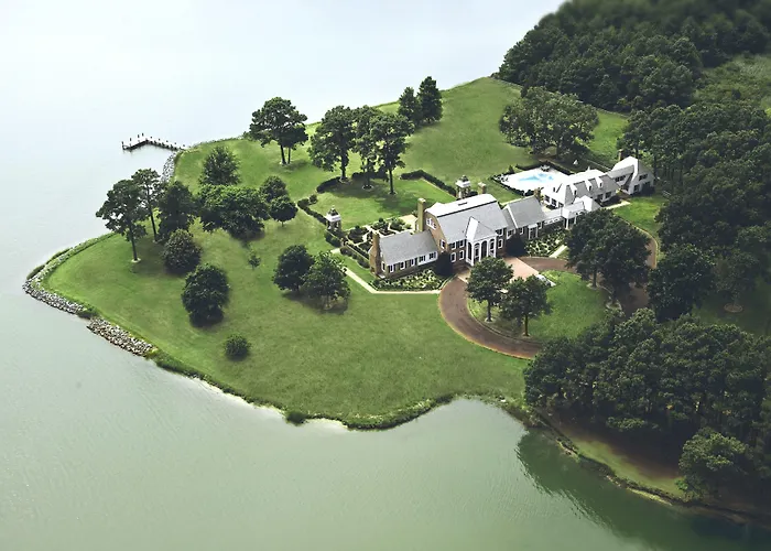 Kingsbay Mansion & Vacation Houses